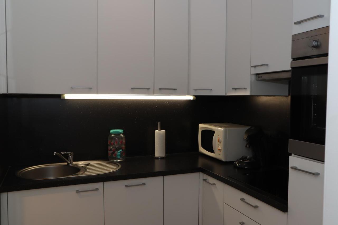 Modern Appartement Met Uniek Zeezicht ก๊กไซเดอ ภายนอก รูปภาพ